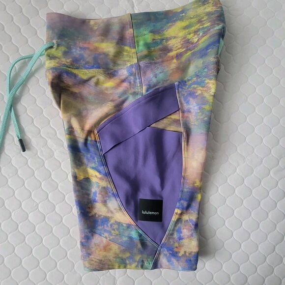 Lululemon Cargo Hiking Short 6 Super-High-Rise 8" Altered Nature Multi LW7CHAS - Picture 10 of 17